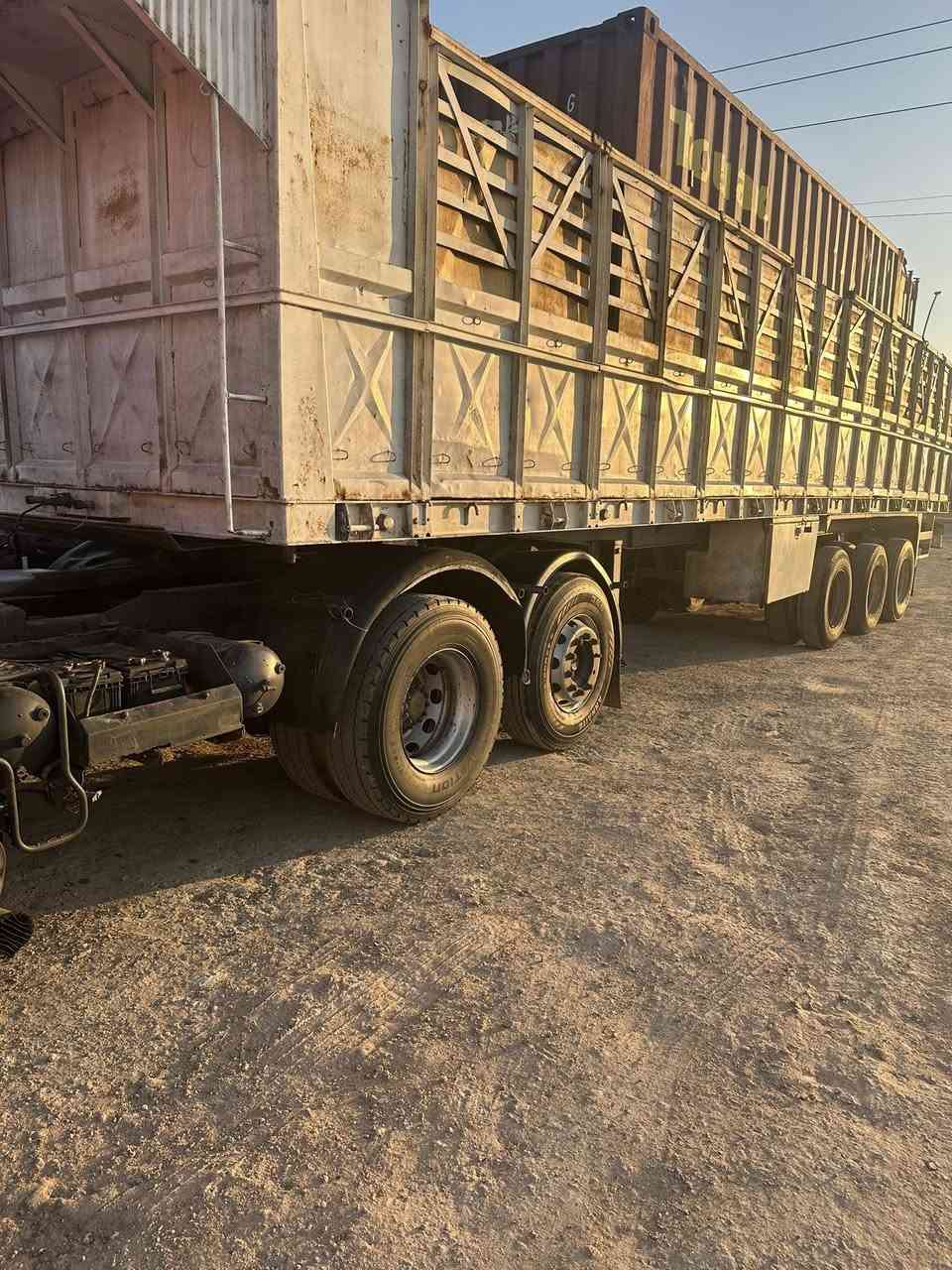 فالفو سنكل بلادي تخم تاير كير ومحرك جديد قماره مكفوله وشاصي مكفول 
مسجله بودي +صهريج 
جاهزه للعمل رقم جديد 
السعر اتصل 

***********
