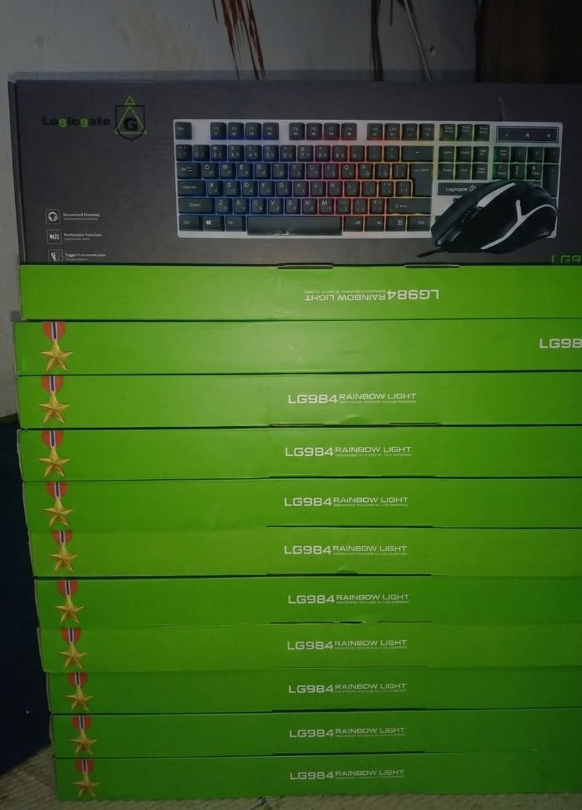 السلام عليكم
توفر بكج كيبورت وماوس 

(عربي + وانكليزي)

جملة ومفرد بسعار مناسبه

💰سعر 15.000دينار 

🚛والتوصيل 5000 دينار

اذا ثنين 28.000 دينار


**إذا كنت صاحب هذا الإعلان وتريد حذفه لأي سبب، رجاءا أرسل رسالة إلى الدعم الفني**