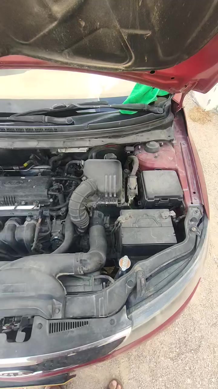 للبيع كيا سيراتو موديل 2012 خليجي عمان🌹🌹🌹🌹🌹🌹🌹🌹🌹🌹🌹🌹
سياره امورها طيبه جير وماكينه ومكيف 🌹
ما تحتاج اي مصروف ابد افحص بنفسك 🌹

السعر 1100 ريال 🙏

تواصل على الرقم 94409251🙌


**إذا كنت صاحب هذا الإعلان وتريد حذفه لأي سبب، رجاءا أرسل رسالة إلى الدعم الفني**