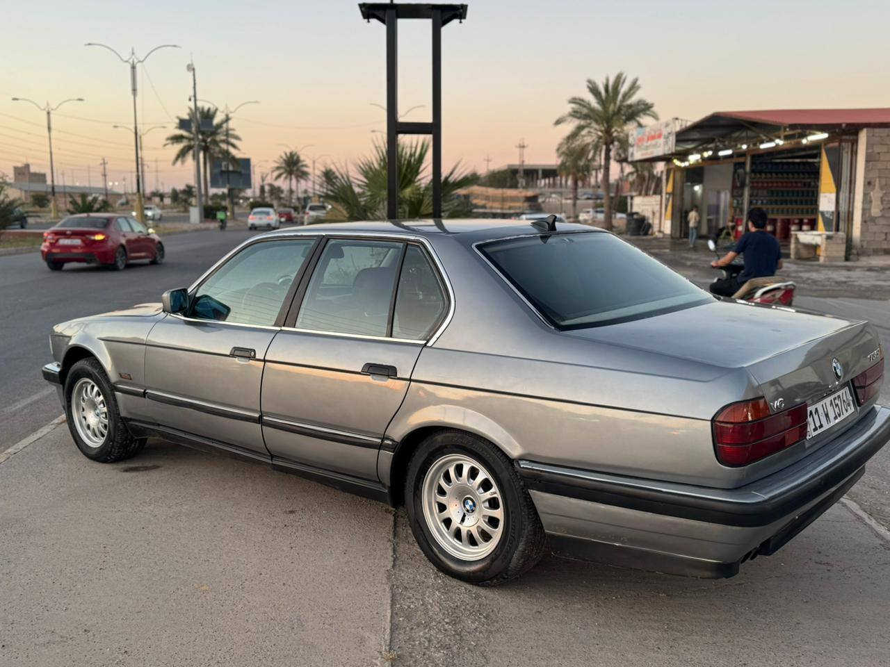 🚗 السلام عليكم للبيع فقط وبسعر مناسب 46 $
BMW موديل 1993

📍 رقم بغداد دولي – مشروع وطني
✅ سنوية وهزة جديدة بأسمنه شرط التحويل والغرامات

🔹 صبغ عام جمالية شرط بدون خياس
🔹 مكينة 6 سلندر شرط لا تبخير ولا تنقيص
🔹 كير ممتاز
🔹 تخم تايرات جديد
🔹 صدر أمامي وخلفي جديد
🔹 داخلية نظيفة كشنات جلد
🔹 كهربائيات شغالة كلها

📍 مكان السيارة: صلاح الدين – تكريت
📞 ***********
📞 *********** واتس

