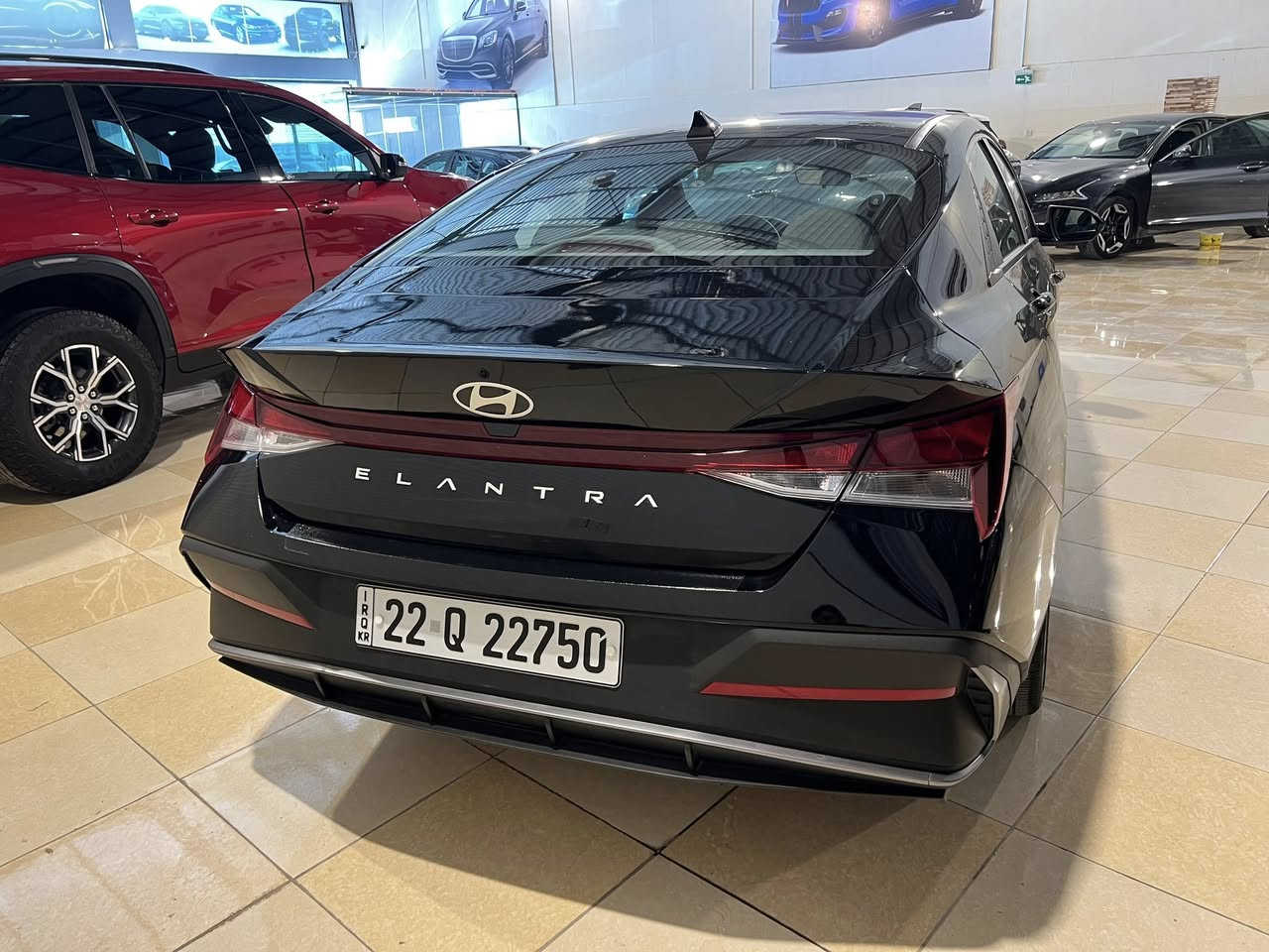 ⸻السلام عليكم 

🚗 للبيع – هيونداي إلنترا موديل 2024
📍 موجودة في اربيل العراق

✅ حالة ممتازة جداً
✅ لون أسود مميز
✅ اقتصادية بالوقود
✅ محرك قوي وناعم
✅ مكفولة من الصدمات
✅ بيها ربع بونت صبوع
✅بدون ارباك بدون داخل
 ✅صورة حادث موجودة 
✅سيارة ماشية 18mi
السيارة نظيفة جداً وجاهزة للاستعمال
السعر خابر رقم و واتس آب 

📞 للاستفسار: (***********)
