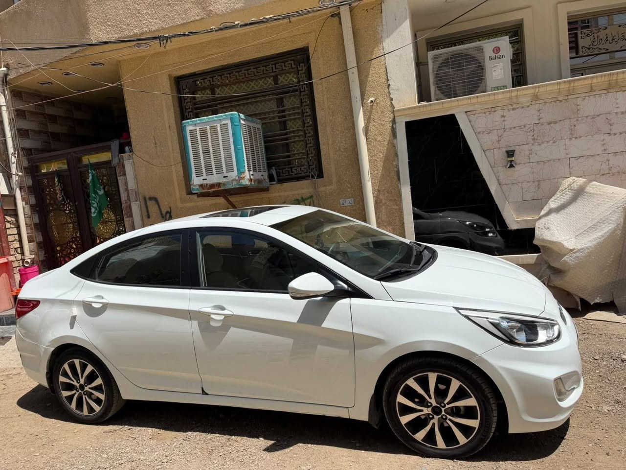 السلام عليكم اكسنت ٢٠١٦ خليجي فتحه ويلكب اشاير بالمري مكفوله من الصبغ والتبديل بيها مكانين بارد كير محرك تبريد مكفولات ماشيه ١٣١ باسمي سعرها ١٠٣ وبيها مجال مكاني بغداد ***********
