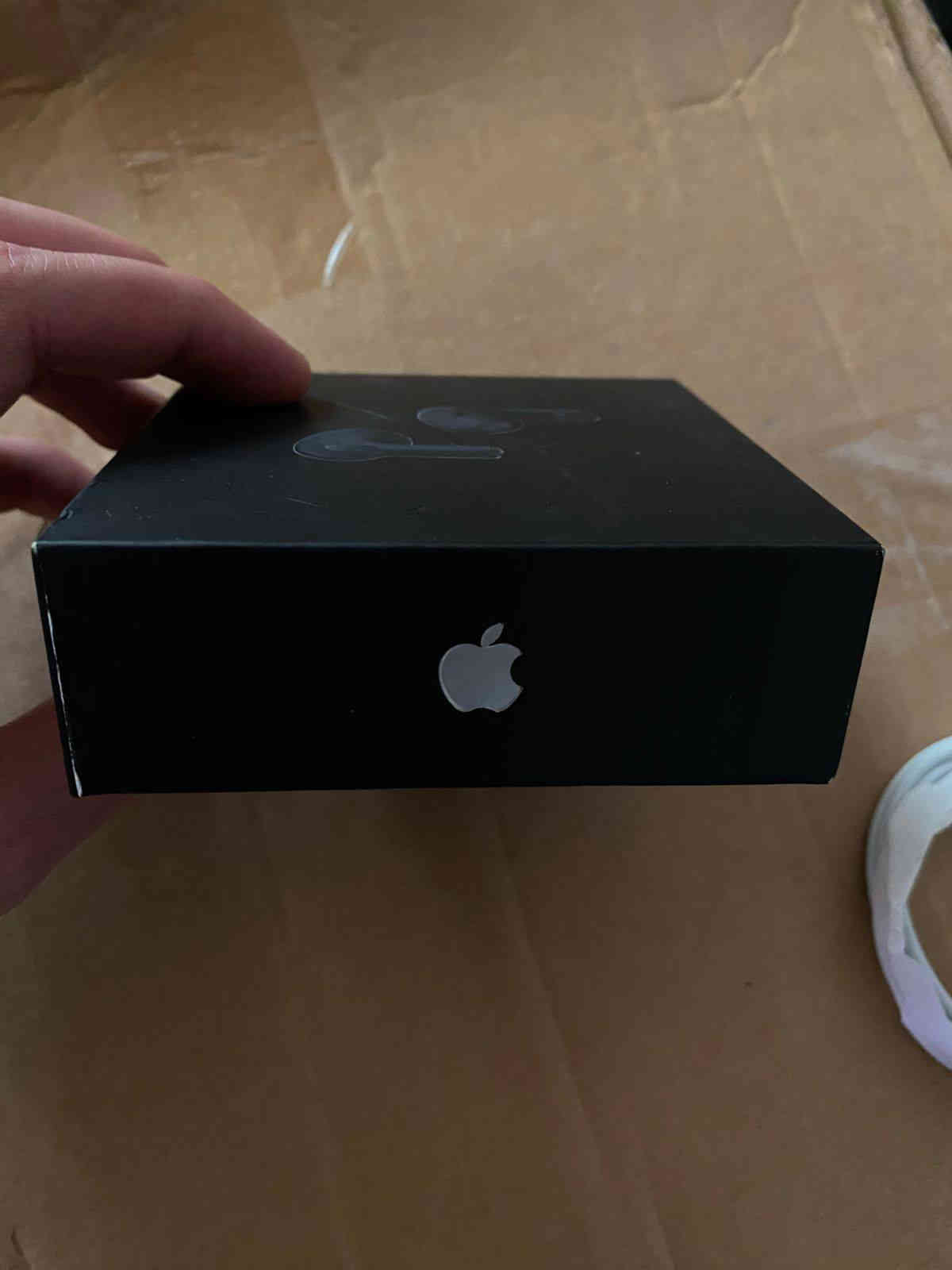 السلام عليكم 
عندي هاي غراض للبيع 
مكاني موصل ايسر 
***********
