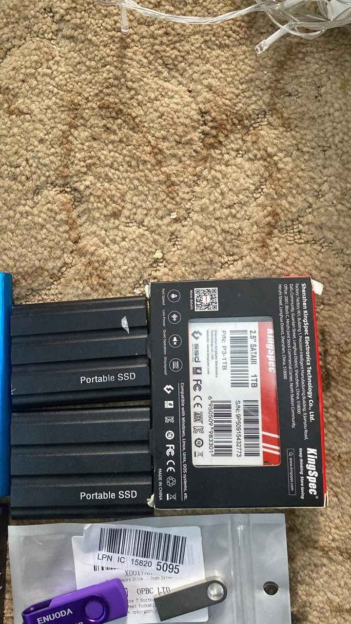 موجود انواع حجم  ميموري صغيرةمن ٣٢ گيگا الي ١ تيرا موجود
أنواع فلاشات موجود

انواع هارد موجود


**إذا كنت صاحب هذا الإعلان وتريد حذفه لأي سبب، رجاءا أرسل رسالة إلى الدعم الفني**