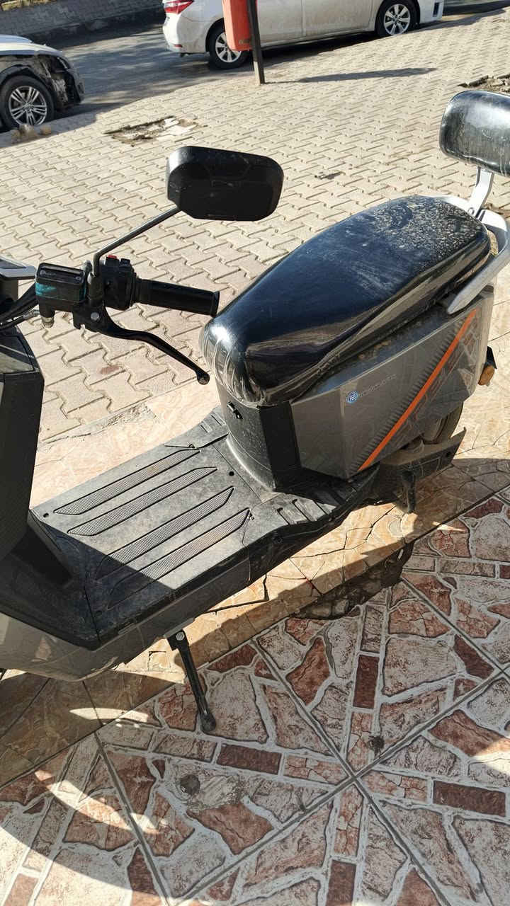 دراجة شحن جديدة جديدة مكفولة من كلشي بدون شخط واحد
٦ بطاريات شاشة بدون اي نقص 
السعر ٦٧٥
العنوان ديالى المقدادية 
***********
