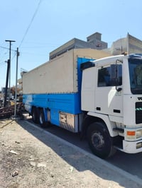 فالفو سكس ويل موديل ٩٣ سياره مجموعة رقم بغداد تخم تاير مكان بغداد 0774...