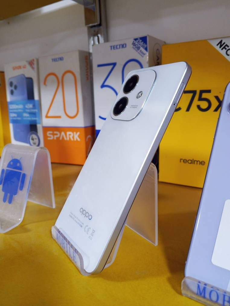 جهازoppo A40m ذاكره 256وبطاريه5100مع الملحقات جهاز نظيف كلش سعره ***********الناصريه قرب المدينه المائيه ناصرية, ذي قار
