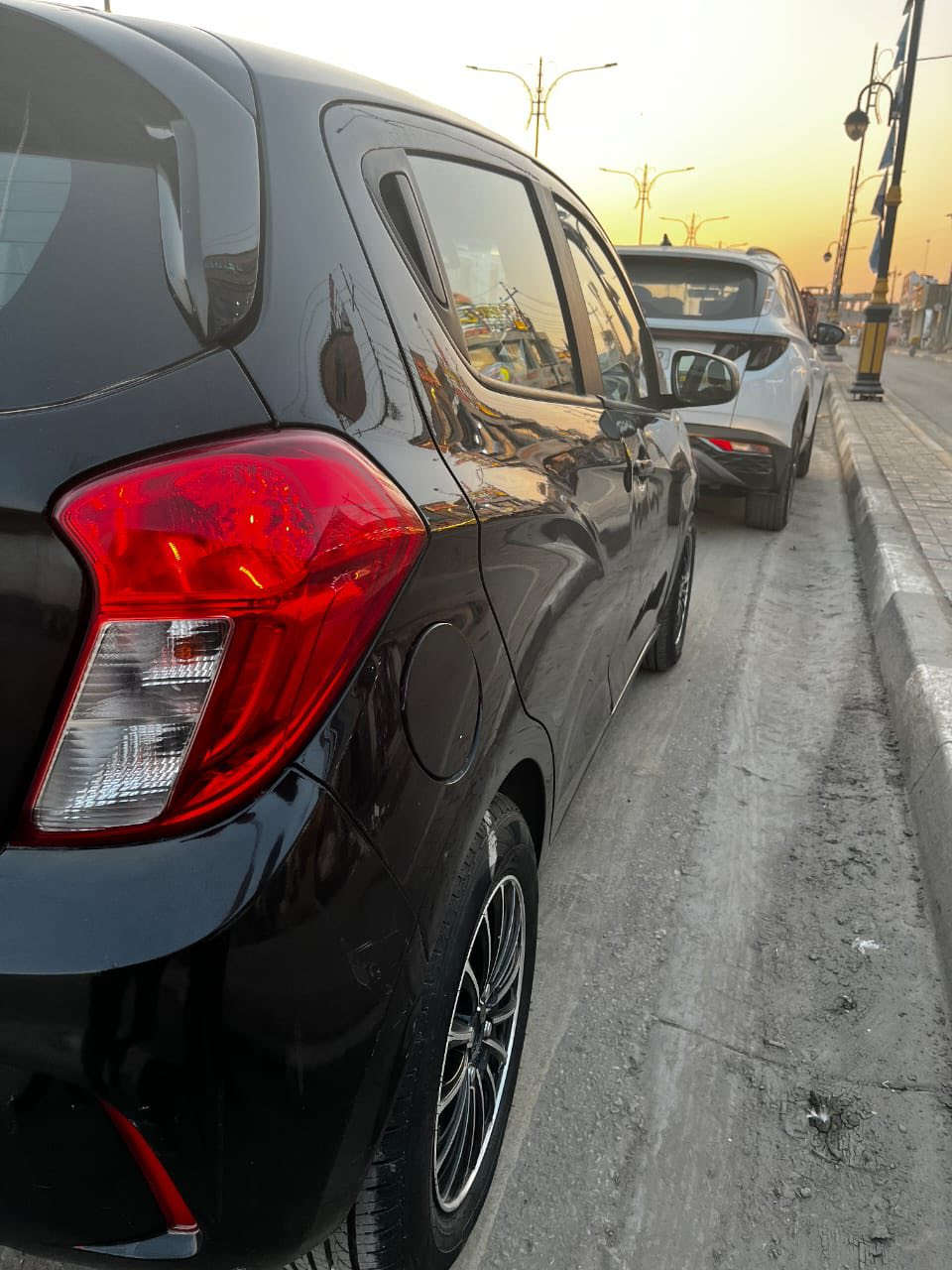 سلام عليكم
شوفرليت سباك موديل 2021مواصفات معروفه سياره خير من الله جديده 

حادث موضح بالصور وسونار هم موجود سياره باسمي تخم تاير جديد كير ومكينه مكفولات رقم بغداد باسمي السعر 91وبيه مجال بسيط 

للاستفسار الاتصال ***********
