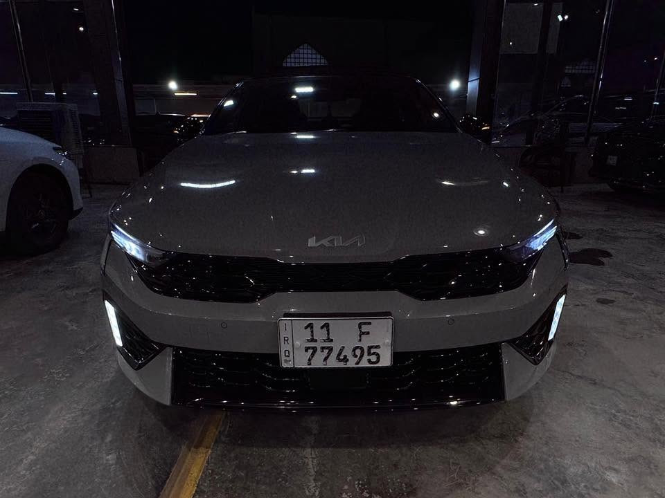 كيا K5   2025 مواصفات  الفئة GT  / Line
محرك 2500 تنفس طبيعي ماشية 5000  اخت الزيرو

السيارة كلين بارد خشم الجاملغ  جميع الايرباكات سليمة

***********
