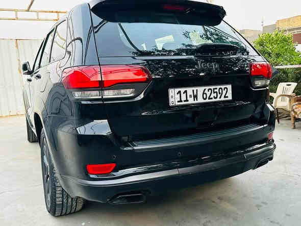 للبيع جيب اكراند سيروكي موديل 2018 وارد امريكي الفئه ..s.. السياره بدون حادث تقريره سرقه قطعه وحده هيه الجاملغ الامامي بدون ايرباك البجم كبس مكينه 3600 فو مواصفات السياره رقم بغداد الدولي انكليزي م ***********
