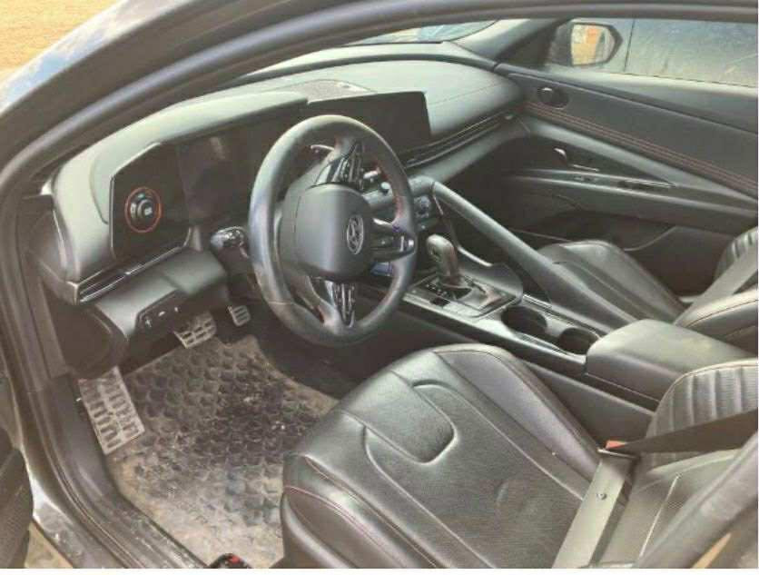 بسم الله الرحمن الرحيم 🧿
للبيع فقط ♥️

🇺🇸🇺🇸النترا  N lien .SPORT 🏁
موديل …….2023
سيارة فول فول 
حجم محرك 1600 توربو 🚀🔥
ماشيه 27 mil
بصمة تشغيل
تشغيل عن بعد
شفتات ستيرن 
ابواب بصمة و ترحيب 
كامرة 360 درجة
‏Handy Break بصمة
مضخم صوت BOSS 
لد دشبول بلادي 16 لون
سلايت 
رادار امامي 
رادار خلفي 
نقطة عمياء
توقف ذاتي 
قيادة الية
تحكم استيرن جهتين
شاشة دجتال كبير 
نظام القيادة ( normal + sport + eco
لايت زينون 3 عدسة بلادي 
ليد خلفي 
كشن هيتر 
استيرن هيتر 
كشن كهربائي 
شحن موبايل لاسلكية
ويل كروم حجم 18
شاشة قيادة اضاءة 4 الوان 
سيارة  ضرره جدآ جدآ خفيف 
بدون ايرباك 💯💯
بجم كبس💯
مكان سيارة الموصل او اربيل
المشتري  اتصال ع واتس اب رقم 
للأستفسار (*********** )📲
