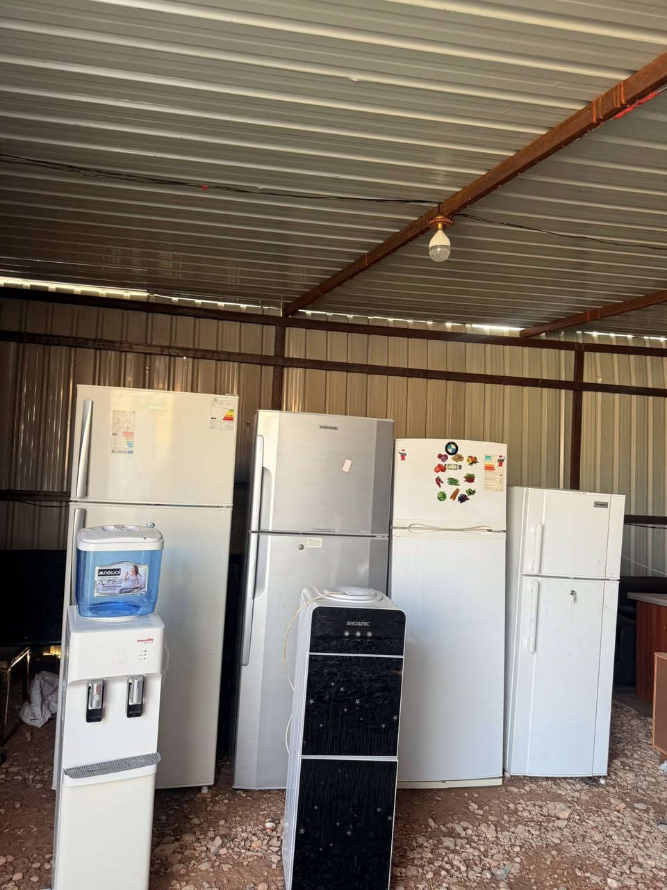 كلشي متوفر في مزاد الثقه ديالى بعقوبه بداية كاطون الرازي يم الملعب 
ويوجد نضام مراوس 
***********
