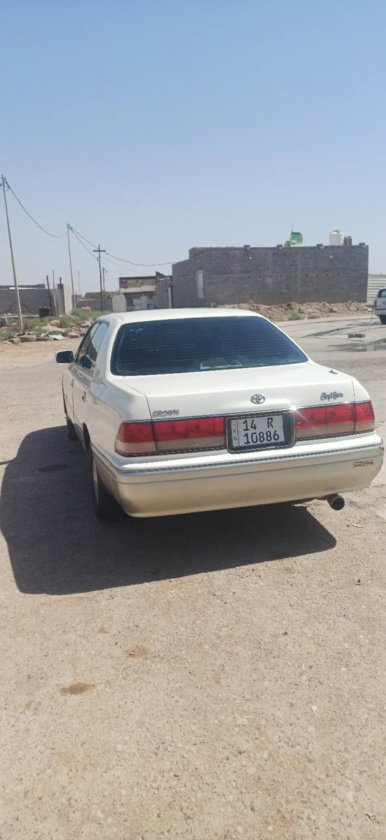 السلام عليكم
كراون راس الثور  ١٩٩٦ 
رقم بصرة باسمي سنوية جديدة
السيارة بيها ضربة بجاملغ الخلفي 
السيارة مسستمة
مكينة ٢٥٠٠ 
السعر ٩٤ وبيها مجال
المكان البصرة القرنة 
***********
