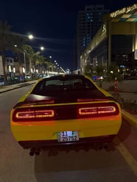 جالنجر موديل 2018 6 سلندر حادثها بجم بدون شواصي ودواخل ماشية 81 الف وق...