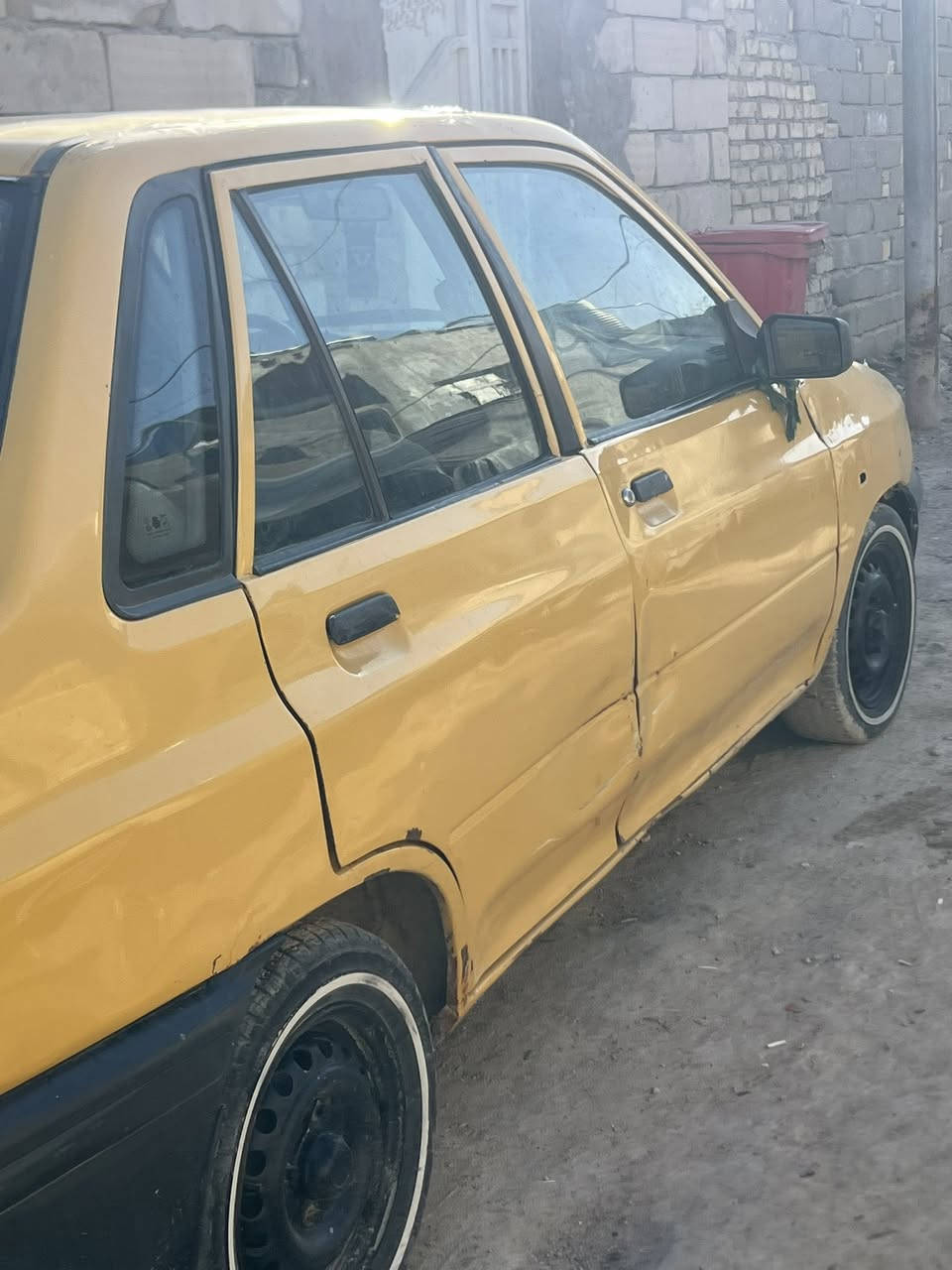 السلام عليكم سايبه مديل 2012 رقم بصره سنويه لل2029 تحويل ثاني يوم السعر 18 وبيها مجال المكان ناصريه مركز رقم المبايل ***********
