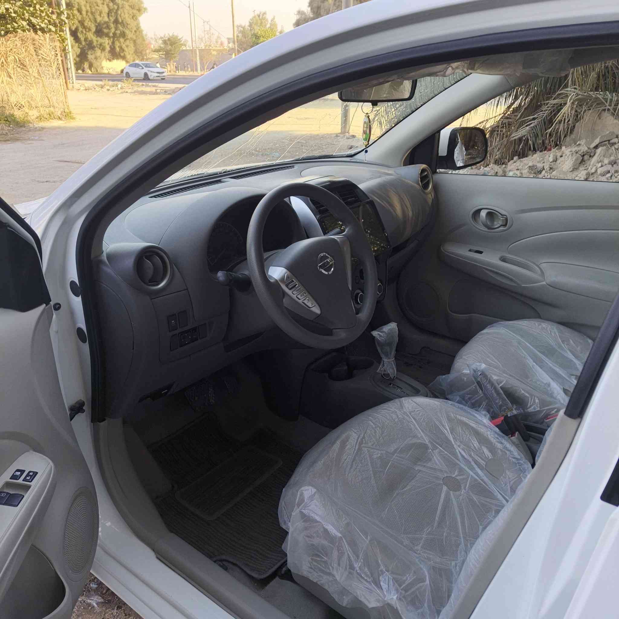 للبيع نيسان سني هندي موديل 2024 رقم اربيل
ماشيه 15 الف بأسم شركة وكاله وتحويل شرط
سياره جديده كفاله عامه 
السعر 128
البصره الزبير 
***********
