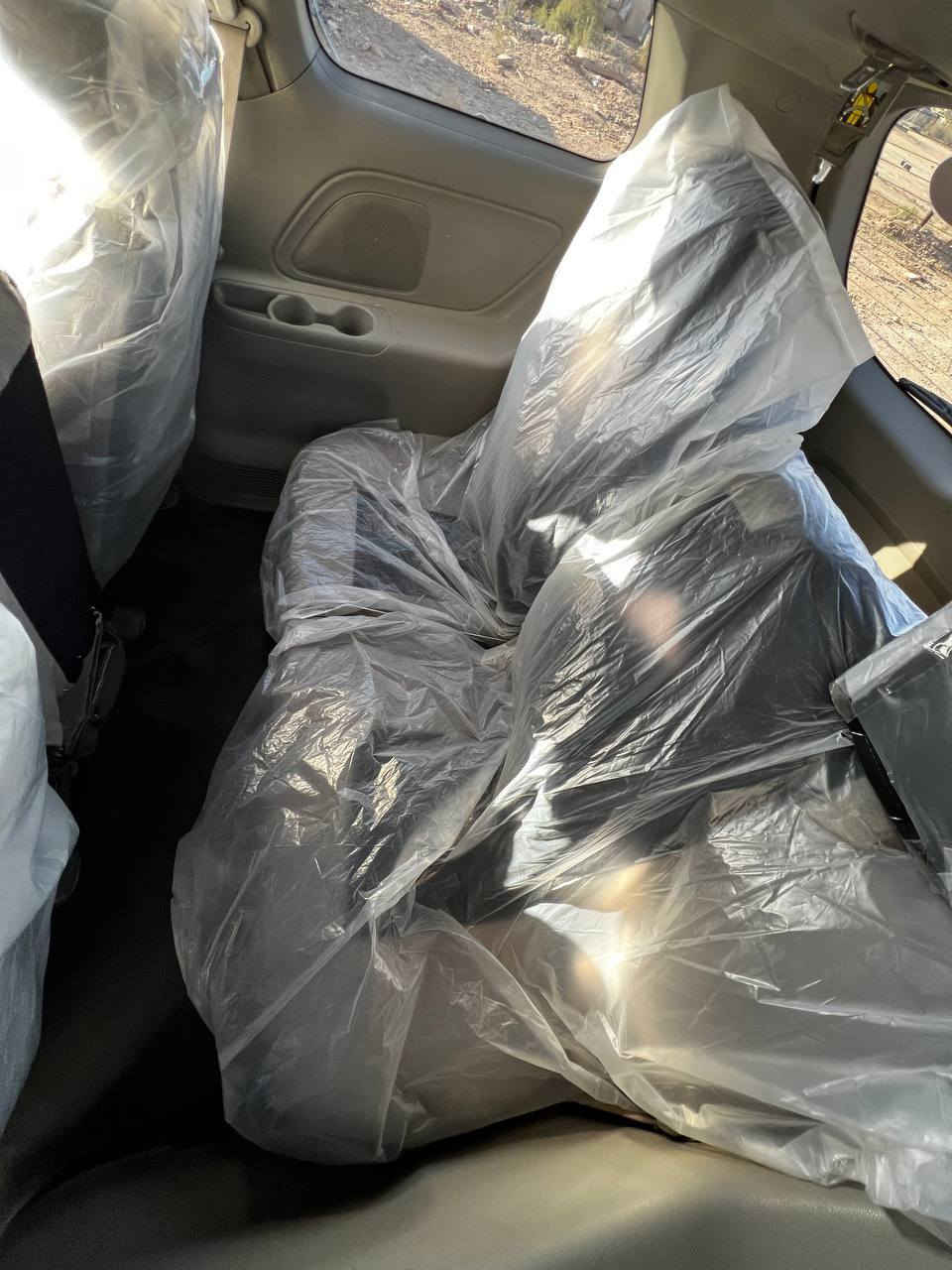 السلام عليكم ورحمه الله وبركاته
بسم الله الرحمن الرحيم 
نوع السياره Kia Sedona / سيدونا 
موديل /2016 
الون \ اسود 
داخل لونين اسود ابيض 
وارد امريكي 
مواصفات  LX 
اشاير بالمري 
بلوتوث 
بيها نظام Speed determination تحديد سرعه 
مانع تزحلق 
السياره 7 راكب 
3 قطع تبريد سايق والمقاعد الخلفيه أيضا 
صندوق واسع 
سياره خاصه بسفر وللعوائل يعني سياره مال جاني تخبل 
تريد تستفسر أكثر اتصل على هذا الرقم أو راسلني هنا واني حاضر 
‏‪0773 742 6685‬‏
