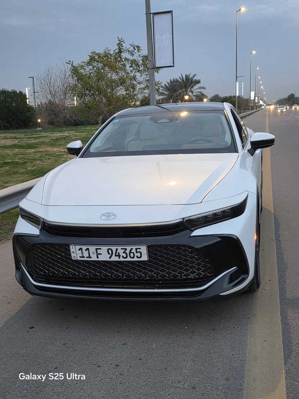 كراون ليمتد هايبرد موديل 25
واحد على واحد

ماشيه 2000 سنويه باسمي

على حاله الوكاله

الصور الحادث مرفق بالمنشور

بغداد الكرخ

محرك 2500 تنفس طبيعي

السعر 355$

بي واتساب  ***********
