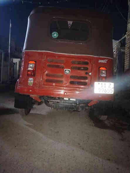 سلام عليكم 17نهايته محسوبه18 انكليزي 
مكينه مال 20ما مشروكه بس تجفيت
تكتك حلوه جديد بيه صبغ بس بلغد
تراي مال زيرو.  سعره4200
مكان بلديات ***********
