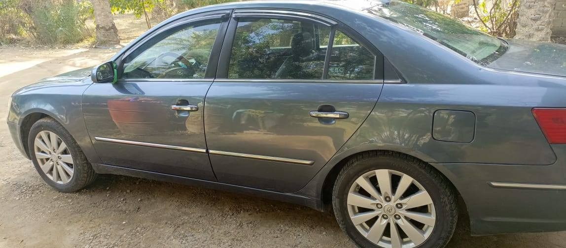 سوناتا أمريكية 9فول مواصفات بيه شكم قطعه صبغ آني ابيع حزام واذا مراوس عادي السعر 120 وبيها مجال الاستفسار***********
