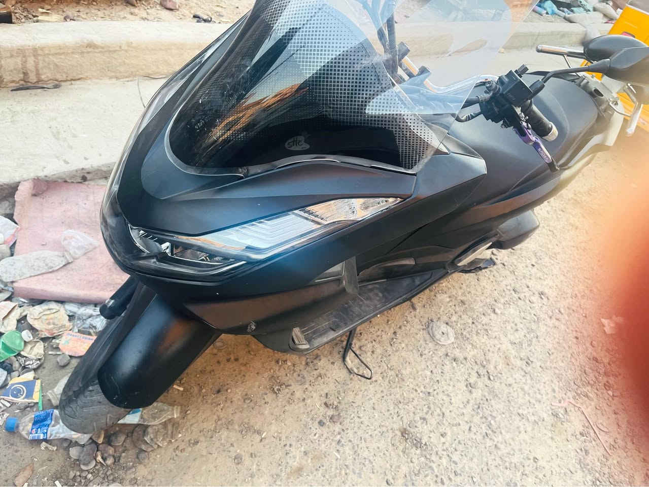 السلام عليكم PCX جيل رابع كوري مال رمبه 
منزلها صار شهر جديده كلش مفوله مكفوله كڤر ومكينه وكلشي مكفوله من الشخط اسود طافي مكاني بغداد الشعب هذه رقم اتصل وسهله *********** بغداد, العراق
