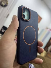 آيفون ١١ • ٦٤ • بطارية ٧١