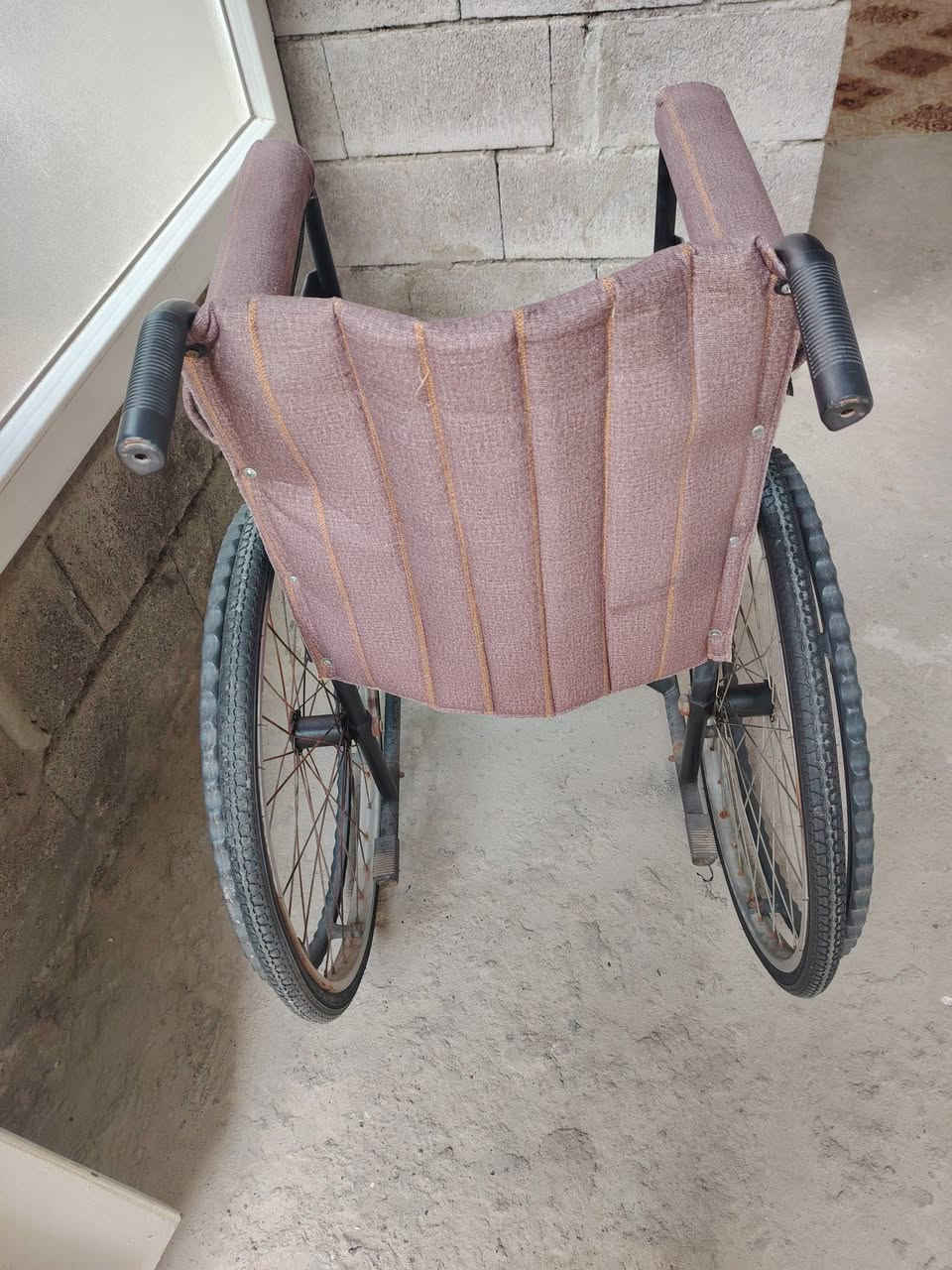 للبيع نضيف 
تايراتها جدد جوب 
السعر ٧٥


**إذا كنت صاحب هذا الإعلان وتريد حذفه لأي سبب، رجاءا أرسل رسالة إلى الدعم الفني**