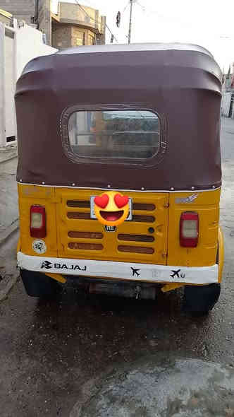 سلام عليكم تكتك  مديل 17//شهر12   تكتك مرقم  رقم  نكليزي. وسنويه   بسم ولد راعيه  ادليك بيته  ورقمه يمي ثاني يوم يحوله   سعره4 وبيه مجال مكاني بغداد  حي نصر  .. رقم واتساب فقط***********
