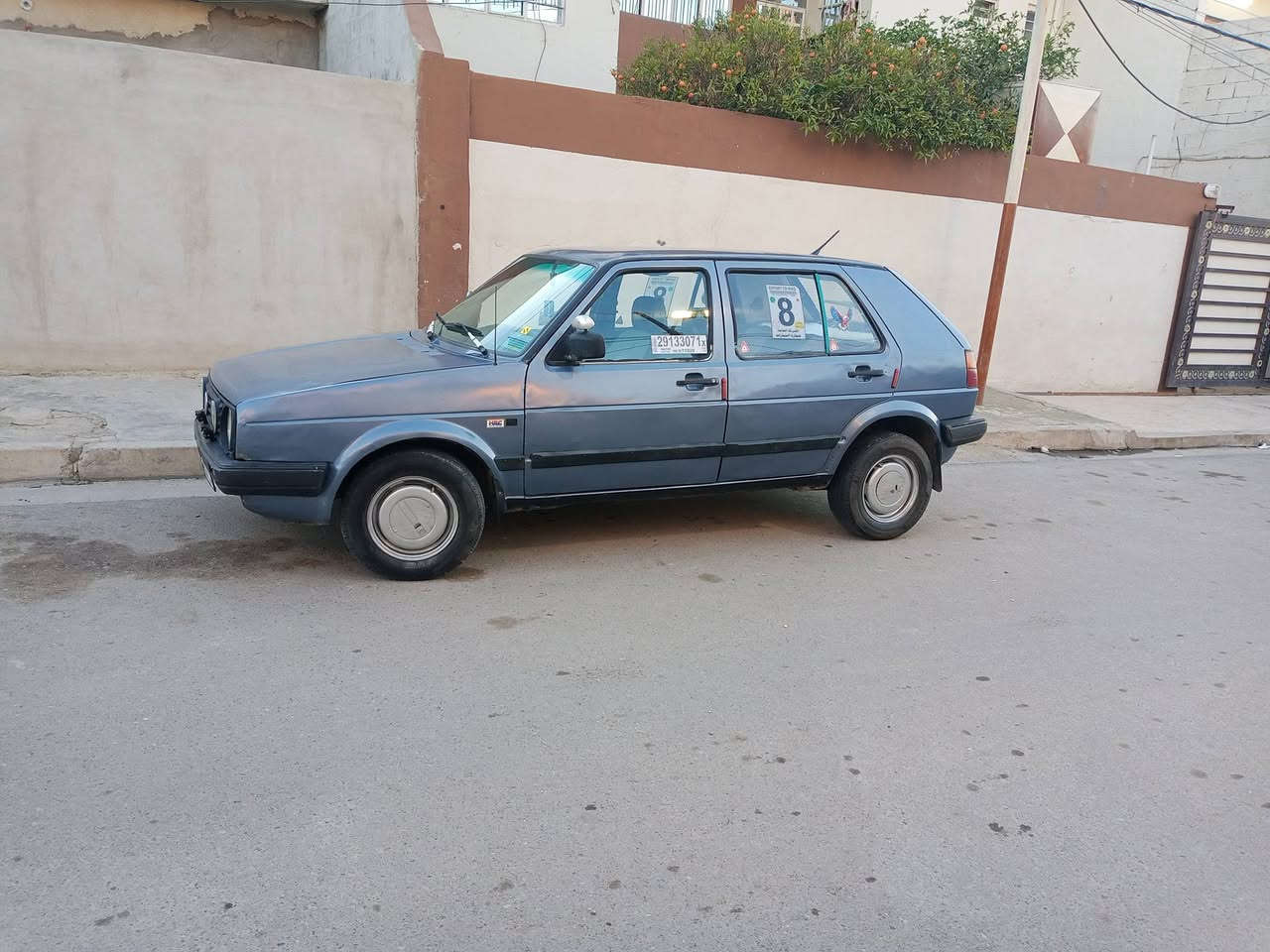 السلام عليكم سيارة گولف محرك وگير شرط،8.0 كابون موجود كهربائيات كلها شغاله ،سنوية عظم للـ2028 شرط التحويل ،مصبوغه عام جماليه ،العنوان الموصل ألايسر
السعر 27 
رقم الموبايل  ***********
***********
