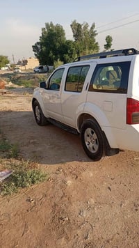 ورحمه الله نيسان بافندر موديل 2008رقم بغداد سنويه جديده سياره جاهزه بي...