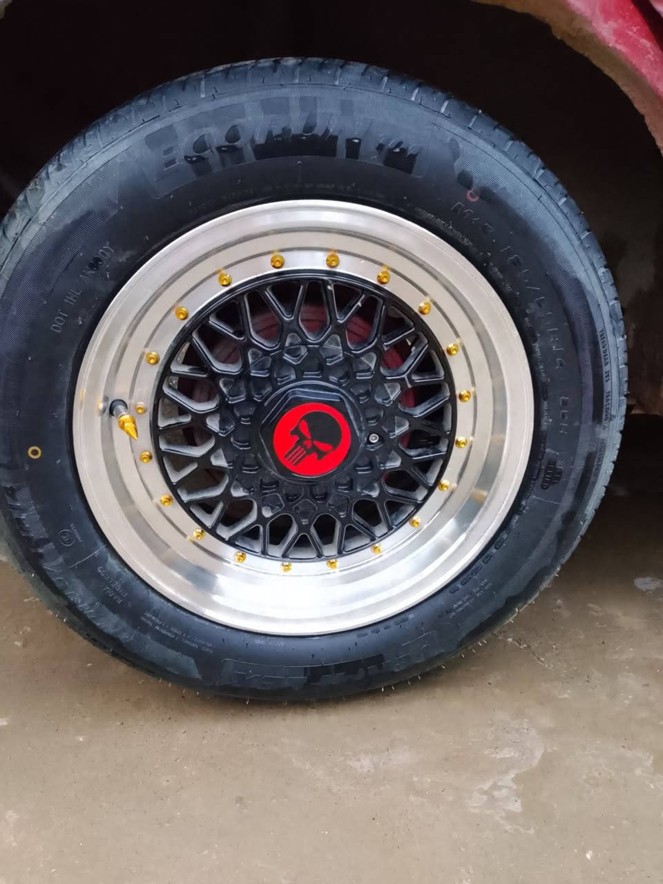 ويل رياضي جديد صارلو شهر  من شديتو  ابيع او اعرض  ويل مصطر بس يكون جديد لا تعبان ***********
