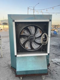 للبيع مبرده  حديد الحجم الكبير استخدام بسيط جدا للاستفسار 07822149847