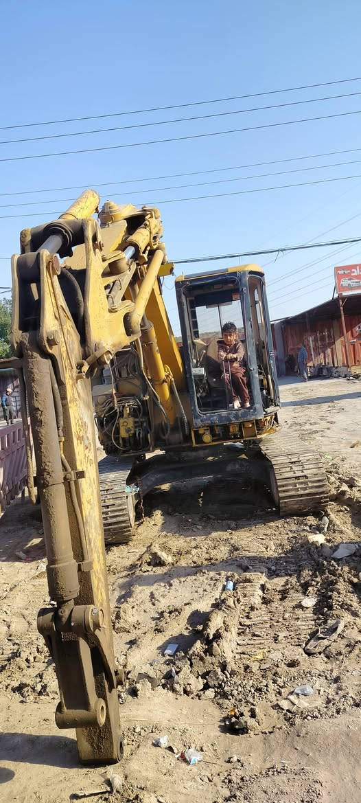 حفاره كتر حجم 70للبيع مضخه مكينه مكفولات سناجيل جدد
رقم اماني قادسيه سنويه عضم ماعوزه شي جازهه للشغل

باب سلايت موجود عندي

السعر 60وبيه مجال

***********
