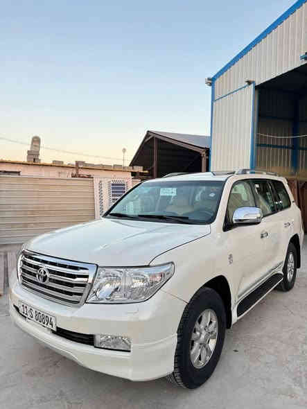 لاندكروز مديل 2011 ستنيه سياره كفاله ما عده جاملغ خلفي ربع منه مرشوش وباقي كفاله عامه سياره كله علا بلاد مكينه كير كفاله 8 استندر تخم تاير حداده جداد رقم بغداد آلجديد بسمي سياره فول موصفات كشنات جلد فتحه ثلاجه كشن كهربائي ماشيه 140 سعر288 وبيه مجال  مكان سياره البصره المدينه بيع ومراوس حسب قناعه شراي يتصل ***********
