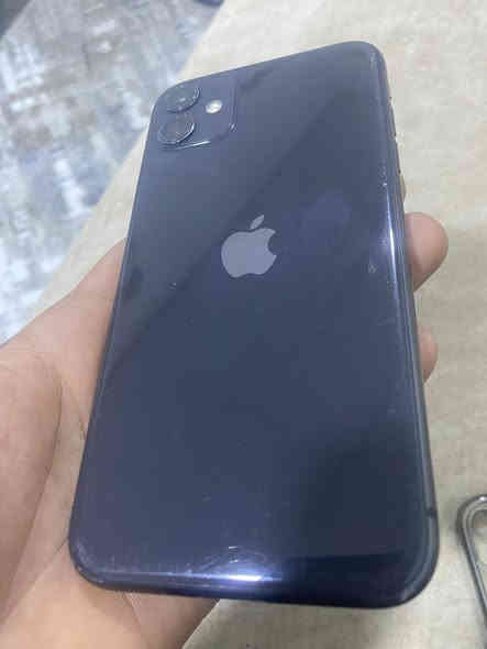 سلام عليكم 🫡 
للبيع كلش مستعجل 
11 كامرتين مامفتوح شرط عل بلاد 128 كيكا بطاريه 83 دبل سيمكارت يعني شريحتين سعر 275 و مجال عنوان كركوك ***********
