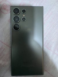 للبيع s23 ultra ذاكره 256  شرق اوسط راس شحن وكيبل اصليات  مبدل شاشه وك...