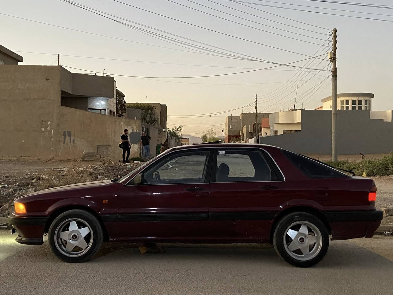 مستيبوشي كلاند 1991 عام بخ جماليه 
تبريد تدفئه شغال
شرط تحويل وكاله سياره جاهزه السعر 30 ورقه مجال
عنوان سميل *********** واتساب فايبر
