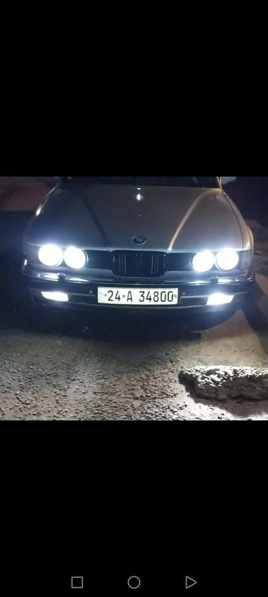 بي ام دبليو 730.  6 سلندر مفتوح
كير ومكينه جديد تبريد جديد سياره عليها ادامه كامله فيت بم نوزلات بلكات سياره دبل جام مثبت سرعه هيثر بل مري ترايك 240 اذا مو اكثر حداديه وتايرات50,/100 مصبوغه عام بدون حادث عارضها ٦٠  وبيها مجال رقم دهوك دولي جديد مكاني بغداد او المراوس حسب القناعه ***********

