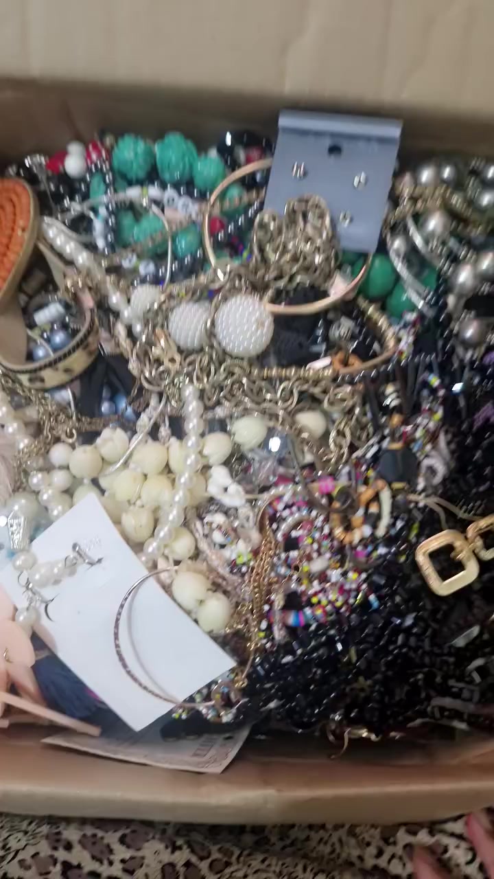 كارتون كندي وامريكي وزنه ١٠ كيلو ٧٠ مع توصيل


**إذا كنت صاحب هذا الإعلان وتريد حذفه لأي سبب، رجاءا أرسل رسالة إلى الدعم الفني**