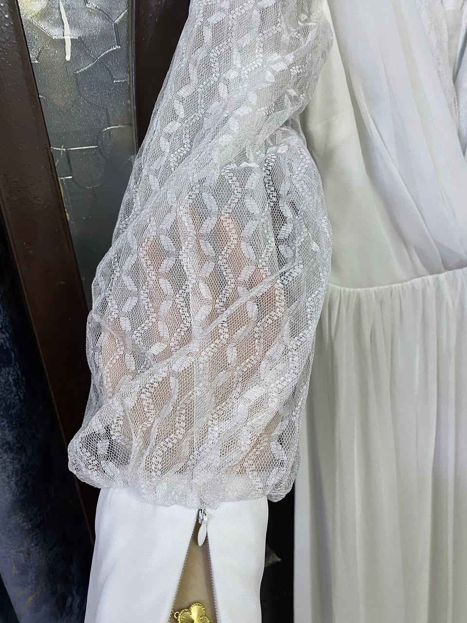 هلو بناتي  فستان الاسود ماخذته ب30 اريده ب20  والابيض مال عقد لو عيد اخذته ب50 اريدن ب25 ونبي لابستهن مرا وحده الاثنين ومكاني شعب بس ماعندي توصيل 🫣🫣🩵


**إذا كنت صاحب هذا الإعلان وتريد حذفه لأي سبب، رجاءا أرسل رسالة إلى الدعم الفني**