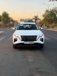 للبيع توسان 2022 خليجي  الممشى 97 الف كم  بيها 3 اماكن تكحيل كارت   دخ...