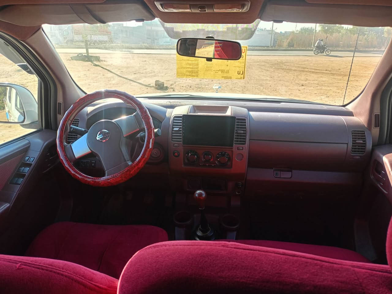 سلام عليكم بيكم نيفارا للبيع 2010سياره جاهزة من أي نقص مابيها صبغ بيها قطعه فقط بدون دواخل كير ومحرك جدد كير عادي السعر 95 وبيها مجال ل شراي العنوان واسط العزيزية الاتصال ع رقم الهاتف ***********
