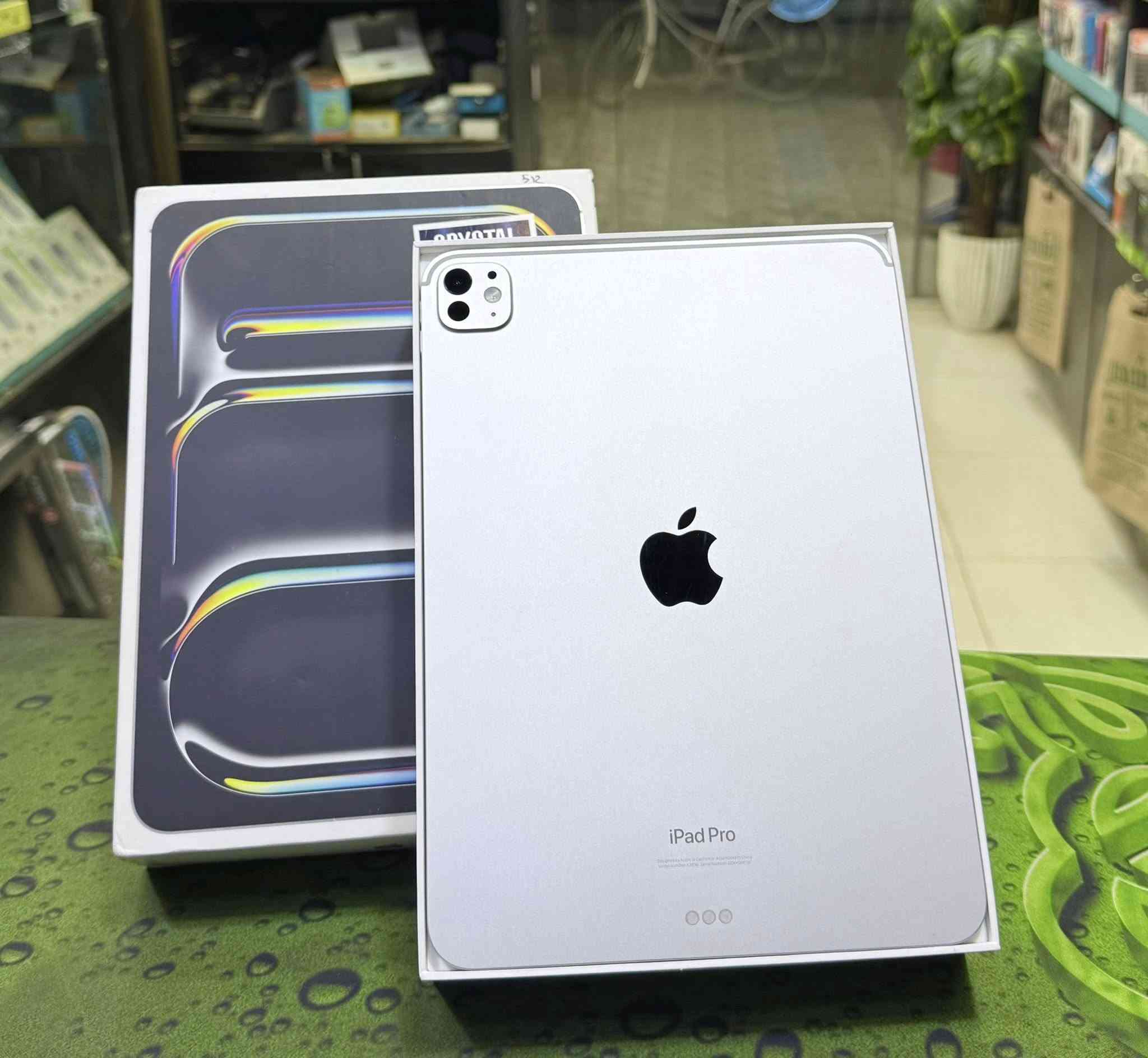 iPad Pro M4 

متوفر حاليا آيباد أبل برووووو  M4 👍👍  جهاز أخو الجديد 

الذاكره 512 GB 🦾🦾 استخدام جدا قليل ملحقات الجهاز 

ممفتوحه كارتونه وملحقات  أصليه مع لاصق شاشه 🖥️🖥️ 

بطاريه 🔋💯💯💯 عدد الشحنات فقط 34 ⚡️⚡️⚡️

👈👈 للطلب والاستفسار مراسلة الصفحة 👉👉
🌞🌞🌞 الشمس للألكترونيات والألعاب  🌞🌞🌞

PS5🔹️PS4🔹️PS3🔹️360🔹️XBOX🔹️PC🔹️
🎮 اجهزة العاب
🎧 اكسسوارات
📀 اقراص العاب
💸 بيع & شراء & مراوس
⚙️ صيانة جميع اجهزة الگيمنك والجويستك وال PC
💾 تنزيل الالعاب لكافة الاجهزة
ps3-ps4-xbox360-xbox series

🌞🌞🌞 تابع الصفحة لمعرفة أخر العروض 🌞🌞🌞

🕒 اوقات العمل يومياً من الساعة ال9 صباحا ولغاية الساعة 11 ليلاً

📲  واتساب - ***********  📞📞

     🚖🚖 يتوفر توصيل لجميع محافظات العراق 🚖

 عنوان المركز/ بابل الحمزه الغربي /قرب فلكة الساعه 
✔️ ✔️✔️ مجاور شاورما ابو العبد  ✔️✔️✔️👇👇 تابع الصفحة لمعرفة أخر العروض والتحديثات 👇👇
