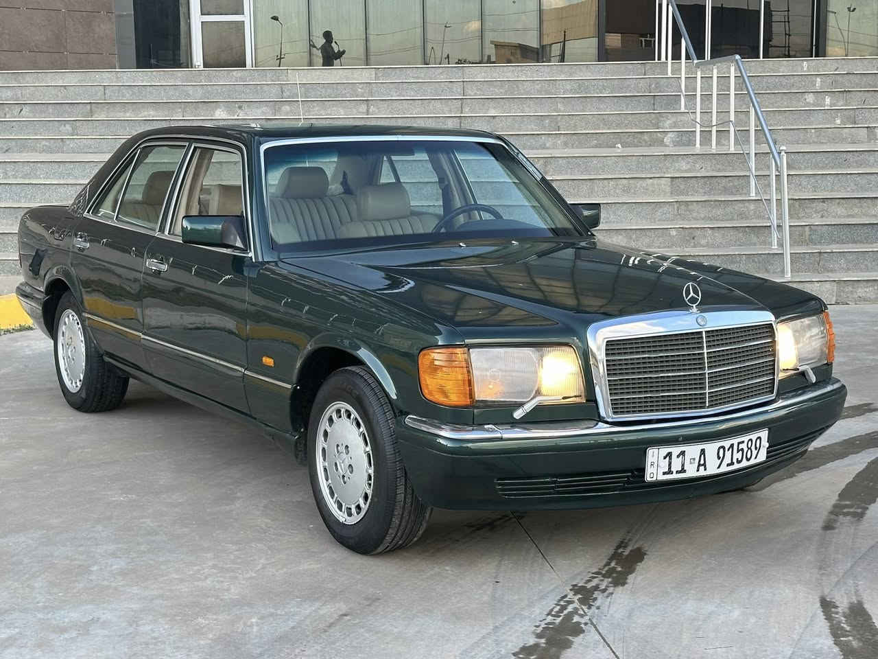 مارسيدس رئاسي باب قصير موديل89 كير و محرك بطه رقم بغداد مشروع وطني سنويه جديد لحد2029بسمي صبغ عام للجمالي بدون ضرر بدون خياس تبريد دواخله ملكي جديد بلادي سعر73$شويه بي مجال***********/*********** مكان سياره كركوك
