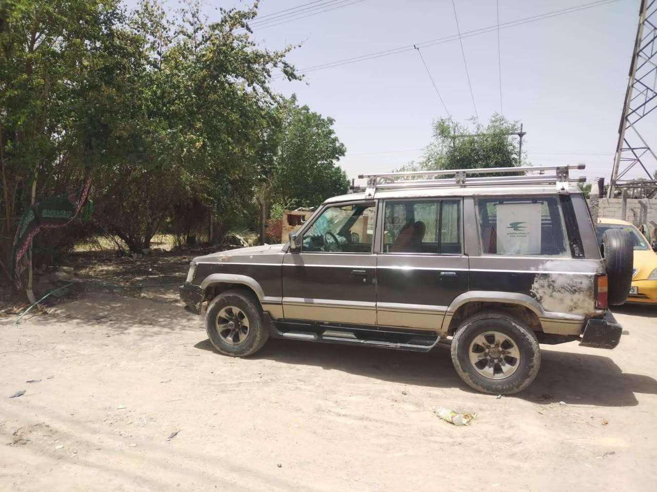 جيب ياباني لل بيع موديل 93 رقم قادسيه سنويه مجدده 2027 تحويل مباشر مكينه وكير ونجي شررط الفحص بس الكير بي البك ما يجي كهربائيات كلها شغاله باتري جديد راديتر جديد حداديه وتخم تاير ويل كب سياره جاهزه مكانها ناصرية الاسكان الصناعي السعر 24 وبيها مجال للاستفسار ***********
