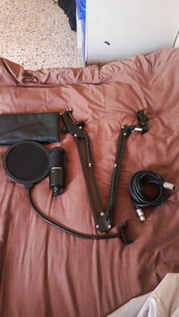 مايك Audio-Technica AT2020 (XLR) - ستاند  - كيبل XLR - بوب فلتر ـ الحق...
