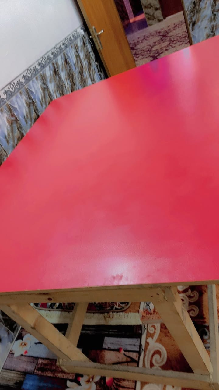 السلام عليكم ميز فضال خياطات النضافه100/100 السعر 150وبي مجال  العنوان بغداد  التاجيات ***********
