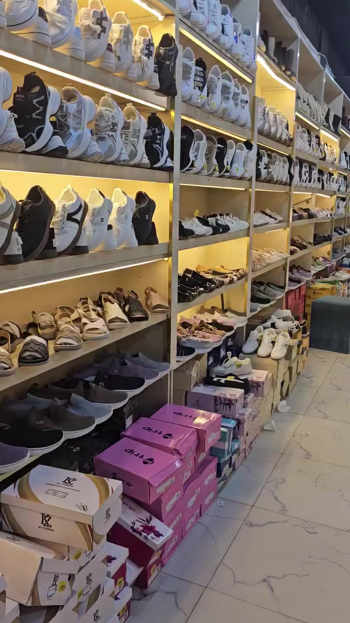 عروض تحطيم الاسعار بسسسسس ب 6.500 
احذية سبورت نسائي شبابي 
المقاسات متوفرة من 37.38.39.40.41
العنوان النجف حي النصر شارع البانزين خانه مجمع بركات الزهراء الفرع الثاني


**إذا كنت صاحب هذا الإعلان وتريد حذفه لأي سبب، رجاءا أرسل رسالة إلى الدعم الفني**