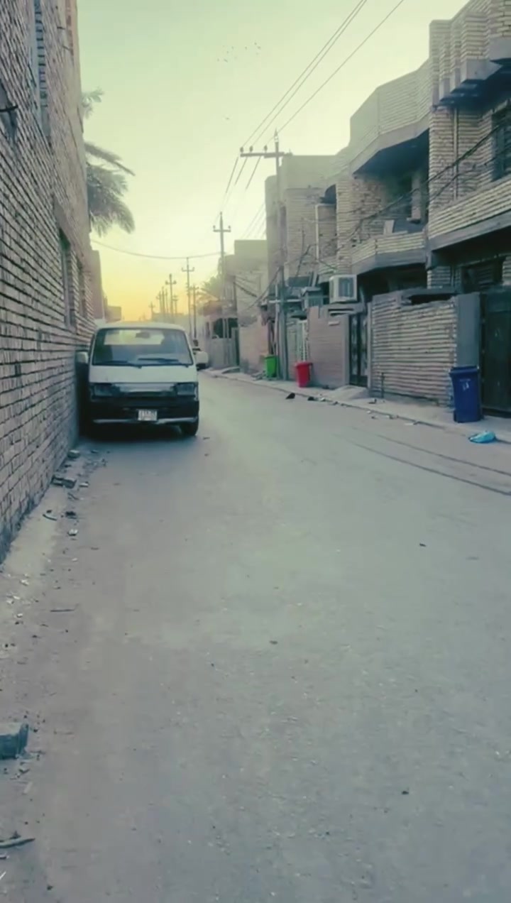 قطعة أرض للبيع الغرير فرع الخامس قرب اسوق روكي الواجهه6,65 والنزال21 الستفسار***********
