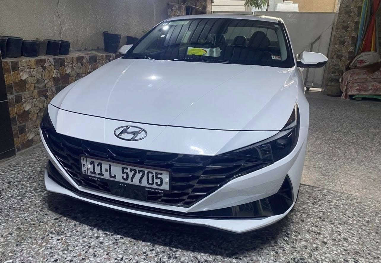 سلام عليكم ورحمه الله وبركاته
النترا لمتد امريكي

موديل 22 فول 

 
الون ابيض

ماشيه 22

العنوان بغداد البياع

***********
